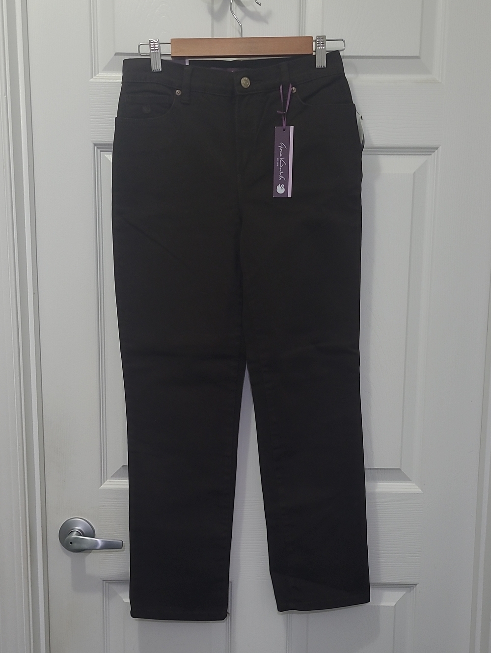 Gloria Vanderbilt Amanda Rich Cocoa Straight-Leg Jeans 6P Average